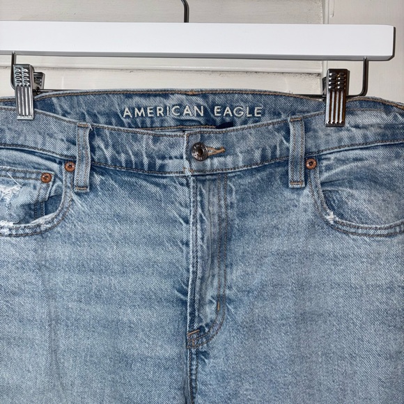 American Eagle Barrel Jeans Size 8 Regular Light Wash High Rise Relaxed Tapered - Picture 4 of 8